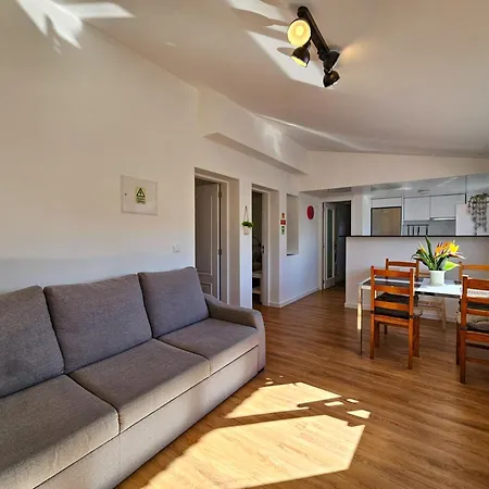 Sunny Terrace דירה פונשל