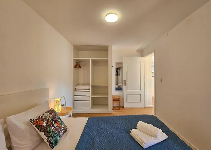 Sunny Terrace * פונשל